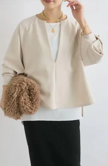 리브 드와 키넥 종이상자 풀오버 라이트 베이지