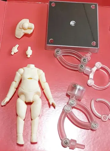 넨도로이드돌 오메가 레이 바디 가동 지지대 일체형 손 마그넷 받침대 부품