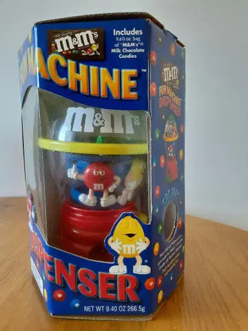 M&M's 팬 머신 디스펜서