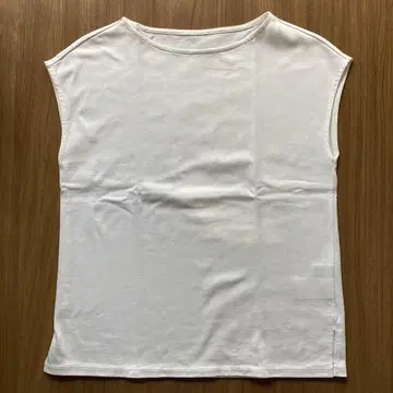 데밀크 빔즈 화이트 보트넥 프렌치 슬리브 티셔츠