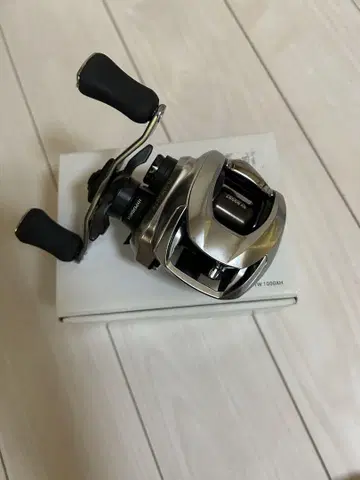 새상품급 DAIWA 지리온 SV TW 1000XH