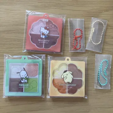 트레이딩 아이섀도우풍 키체인 산리오