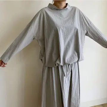 denier 하이넥 드로우 스트링 풀오버 그레이