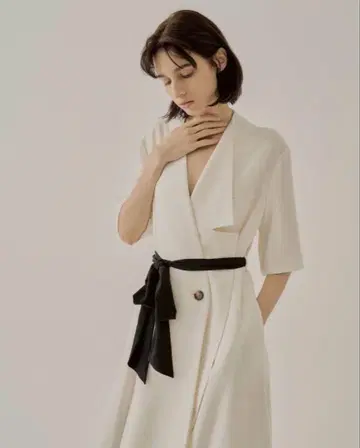 아키라나카 [ AKIRANAKA ] Justine dress