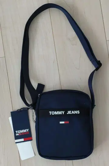 TOMMY JEANS 타미힐피거 숄더백 미사용 새상품