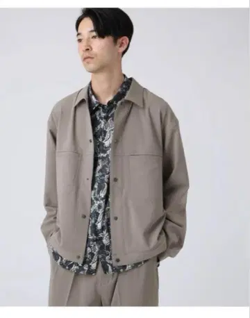 tk.TAKEO KIKUCHI 360도 스트레치 트래커 자켓