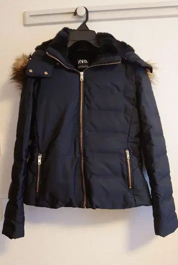 ZARA 여성용 네이비 다운 자켓