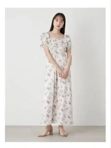 snidel 바리에 프린트 원피스 아이보리