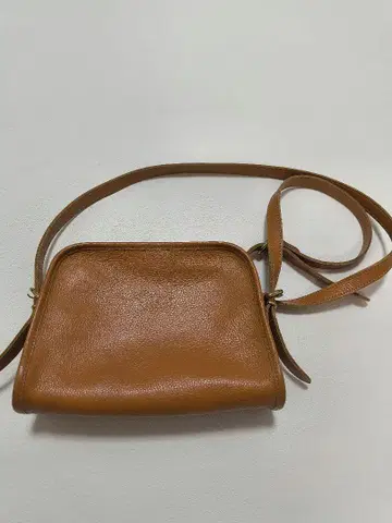 일비종떼 현행 숄더백 가죽 천연 가죽 카멜