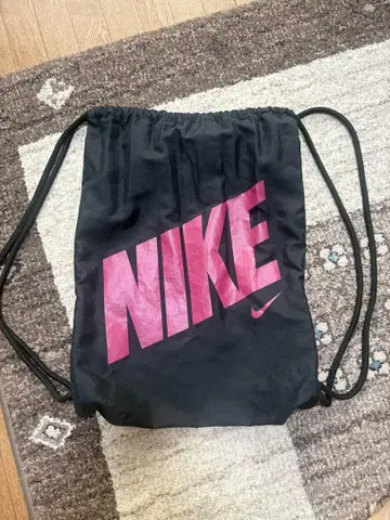 Nike 냅색