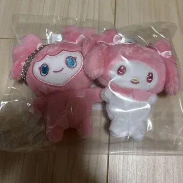 TWICE LOVELYS x SANRIO 팝업 백참 모모