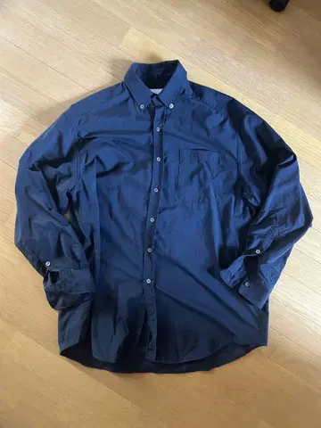 SO SHOP & HOSTEL 네이비 버튼 다운 셔츠
