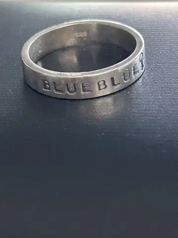 하우릿 런치 마켓 BLUE BLUE 반지