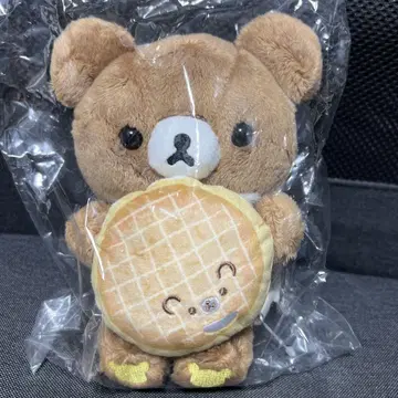 도넛 마쿠마쿠 봉제 인형 (리락쿠마 x 미스터 도넛 차이로이코구마