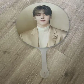 SEVENTEEN RIGHT HERE 부채 에스쿱스