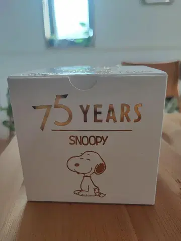 BABY-G PEANUTS 75주년 기념 모델