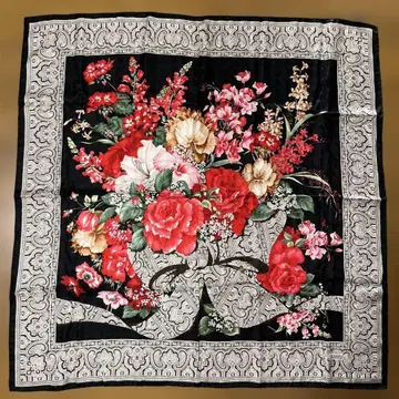 꽃무늬 스카프 블랙 베이스 빨간 장미 약 85cm x 85cm