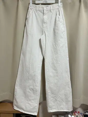 COTTON-ON 화이트 와이드 레그 팬츠