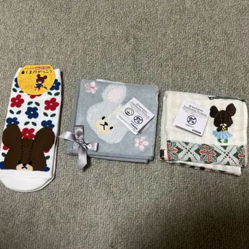 곰돌이 학교 마루신 손수건 2개와 양말 1개
