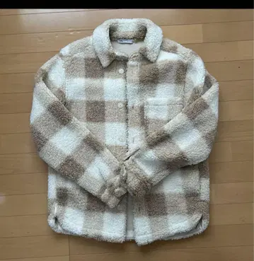 ZARA 베이지 화이트 체크 보아 자켓 S-M