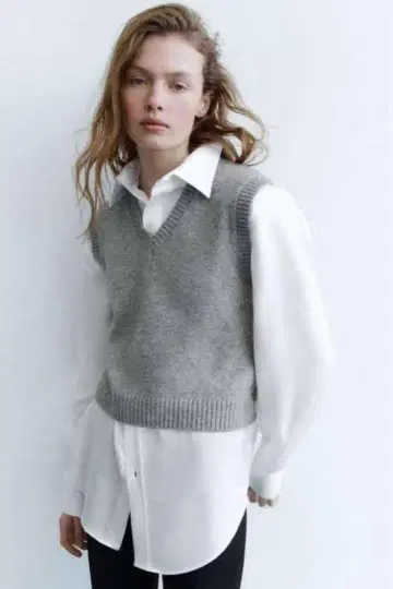 ZARA 완판 그레이 니트 베스트