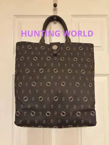 HUNTING WORLD 토트백