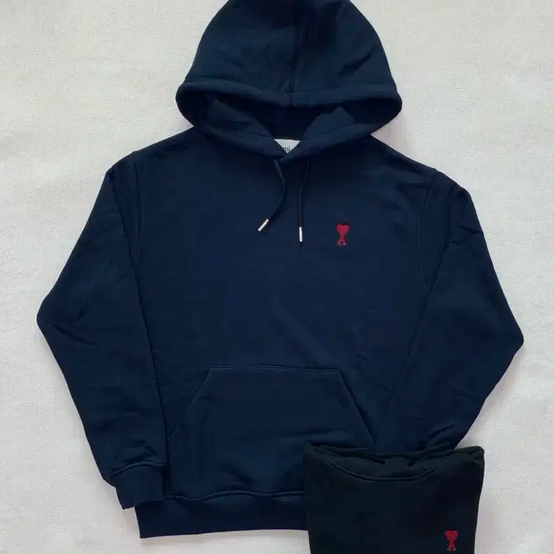 [QR 가능] 아미 스몰로고 하트 후드맨투맨 미개봉 새상품