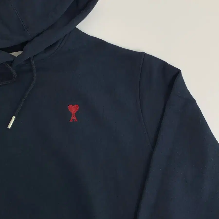 [QR 가능] 아미 스몰로고 하트 후드맨투맨 미개봉 새상품