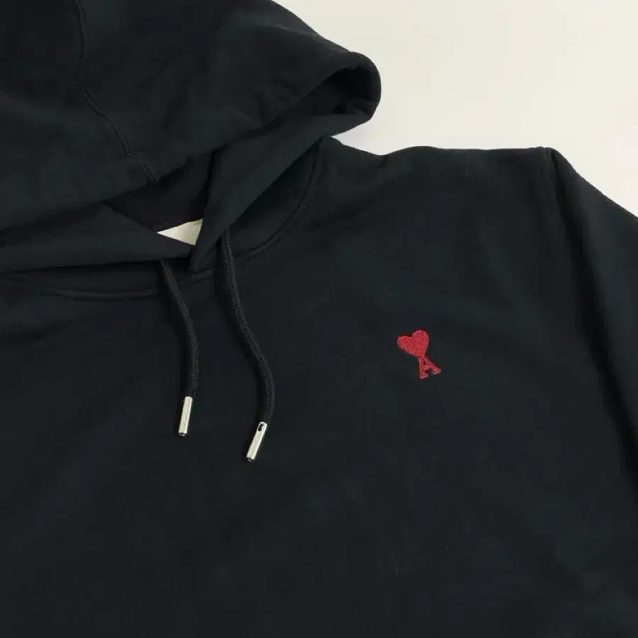 [QR 가능] 아미 스몰로고 하트 후드맨투맨 미개봉 새상품