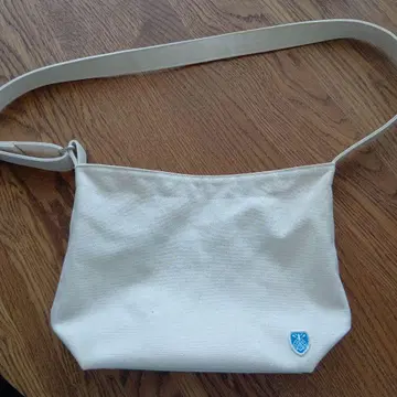오르치발 숄더백