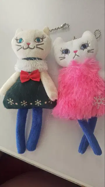 칼디 커피 팜 크리스마스 쿠타쿠타 고양이