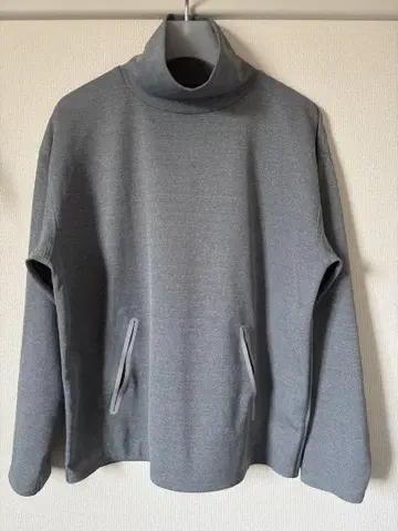 데상트 하이넥 맨투맨 티셔츠 DESCENTE S사이즈