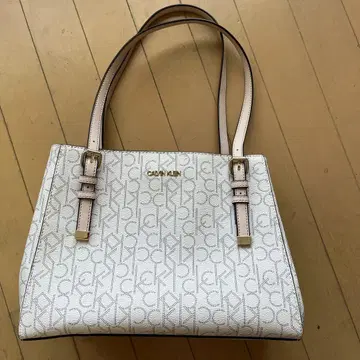 Calvin Klein 핸드백