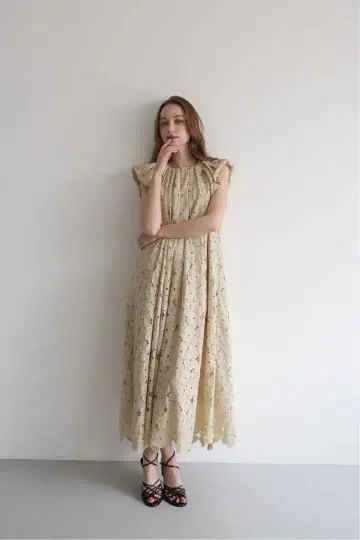 미사용 새상품 acka. flower lace drape 원피스