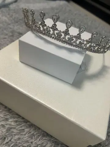 러브 티아라 나디아 지르코니아 티아라
