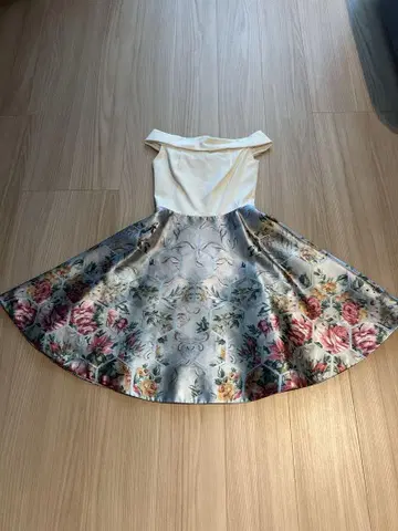 Ted Baker 오프숄더 원피스