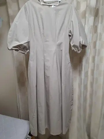 베이지 롱 벌룬 원피스