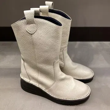 모베오 MOVEO 화이트 가죽 부츠 24cm