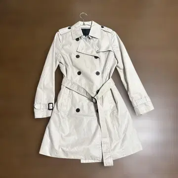 언타이틀 아이보리 트렌치코트