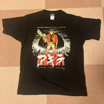 AKIRA 90s 티셔츠