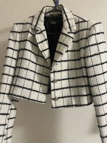 ZARA 트위드 숏 자켓