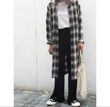 PHEENY 체크 롱 셔츠