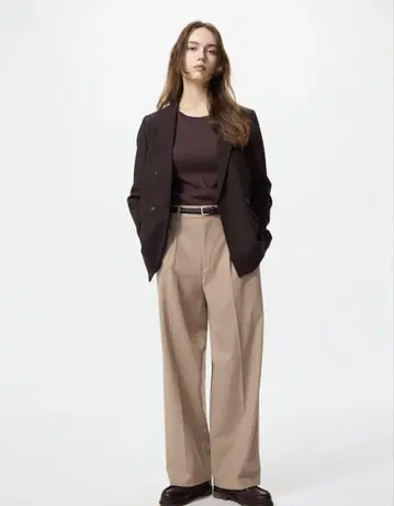 UNIQLO 턱 와이드 팬츠