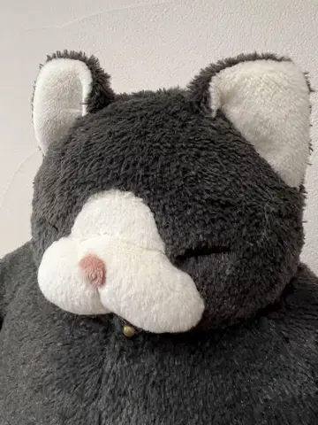 그레이 고양이의 복슬복슬 큰 봉제 인형