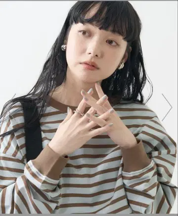 프릭스스토어 스트라이프 긴팔 T셔츠