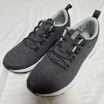 PUMA 그레이 스니커즈