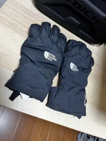 노스페이스 GTX 버사타일 레인 글로브 NN62326 L 사이즈