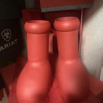 미스치프 빅 레드 부츠