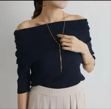 La boutique BonBon 쿨 터치 UV 오프숄더 리브 니트