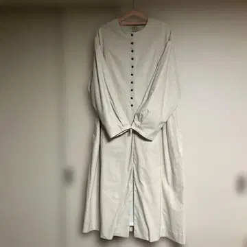 사만사 모스모스 아이보리 뒷 리본 롱 코트